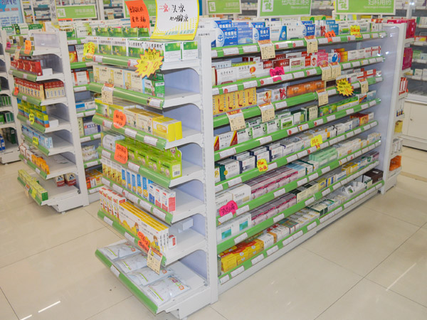 药店货架